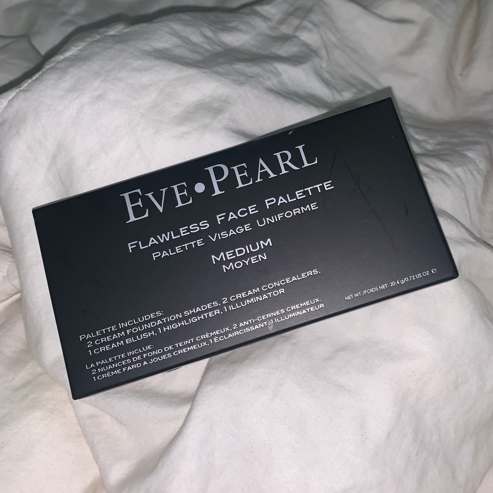 Eve Pearl Flawless face palette